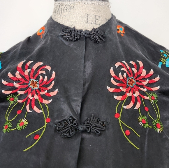 Vintage Embroidered Silk Satin Vest - Picture 6 of 15